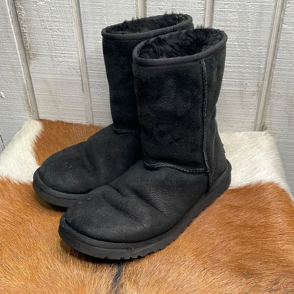 UGG Shoes - UGG black women boots size 8